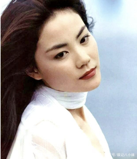 鹅蛋脸女明星_方脸女明星抗老_国字脸女明星美