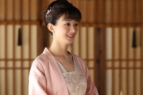 赵丽颖曾被喷"滚出娱乐圈" 如今吐气扬眉成收视女王