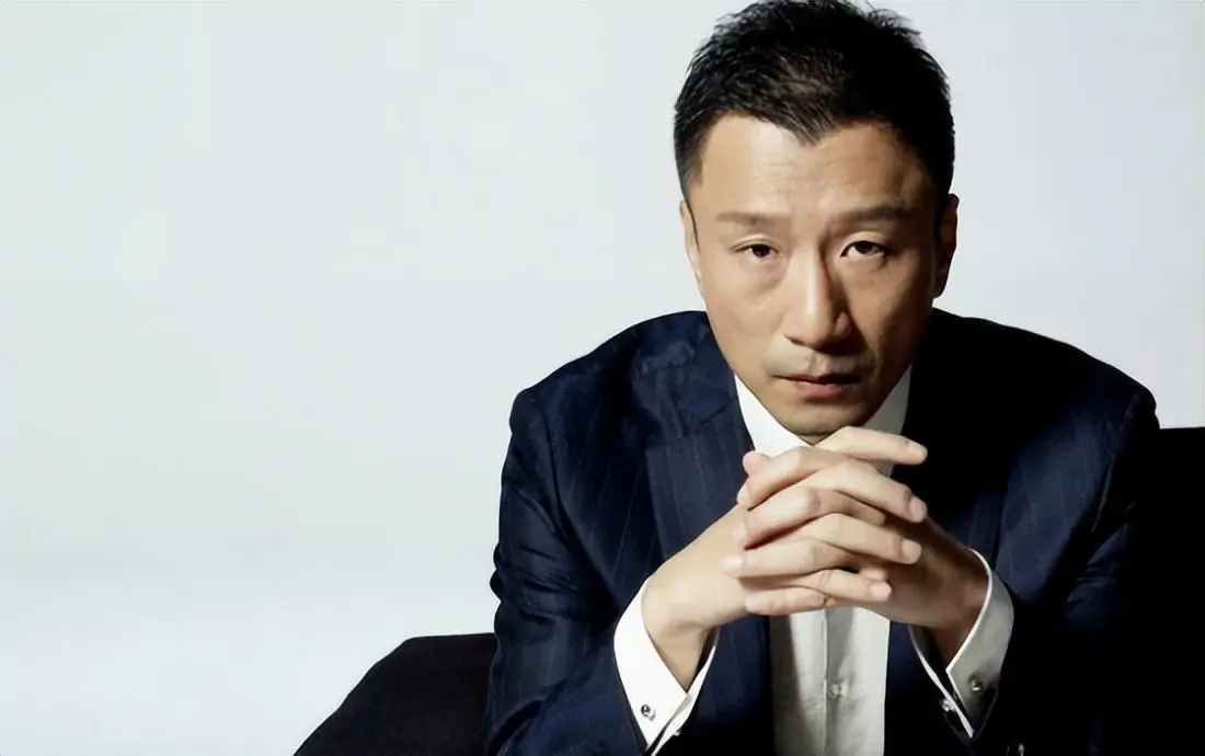 扒不出黑料的明星有哪些名字,_孙红雷出生背景_孙红雷早年经历